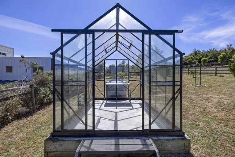 Photo of property in 144 Maungatawhiri Road, Raglan, 3295