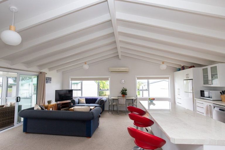 Photo of property in 26 Mahana Road, Ngatea, 3503