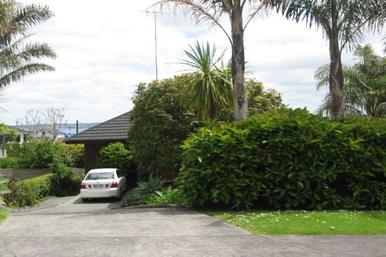Photo of property in 14 De Luen Avenue, Tindalls Beach, Whangaparaoa, 0930