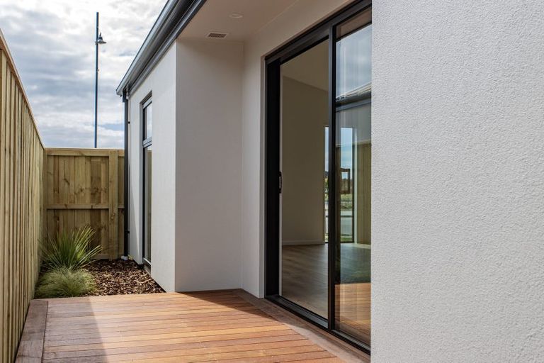 Photo of property in 22 Waituna Street, Pegasus, 7612