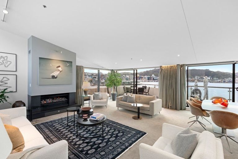 Photo of property in Bay Point Apartments, 6b/172 Oriental Parade, Oriental Bay, Wellington, 6011