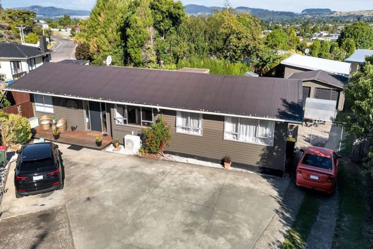 Photo of property in 10 Bay Grove, Pukehangi, Rotorua, 3015
