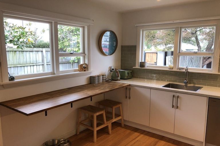 Photo of property in 8 Burgess Street, Sumner, Christchurch, 8081