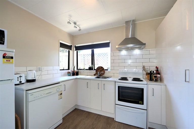 Photo of property in 2/903 Ellison Road, Parkvale, Hastings, 4122