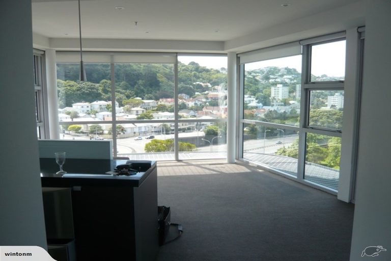 Photo of property in Summit Apartments, 18/184 Molesworth Street, Thorndon, Wellington, 6011