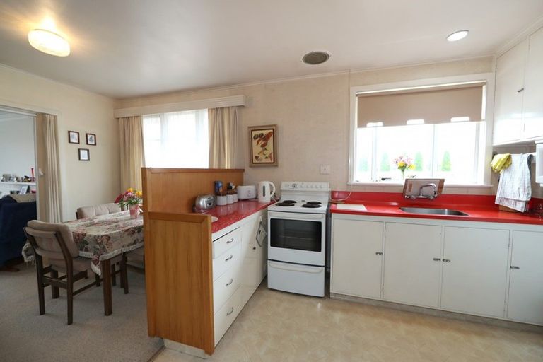 Photo of property in 16 Keats Avenue, Onekawa, Napier, 4110