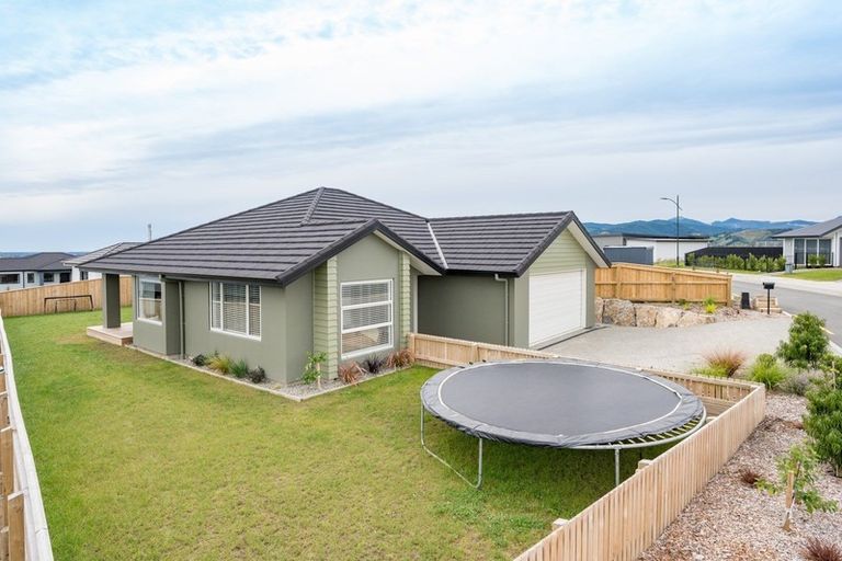 Photo of property in 10 Coppermine Crescent, Brightwater, 7022