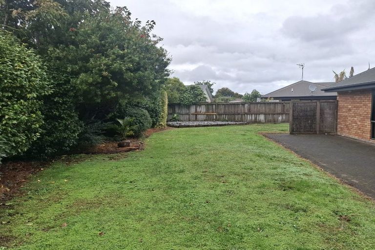 Photo of property in 24 Oaklands Drive, Cambridge, 3434