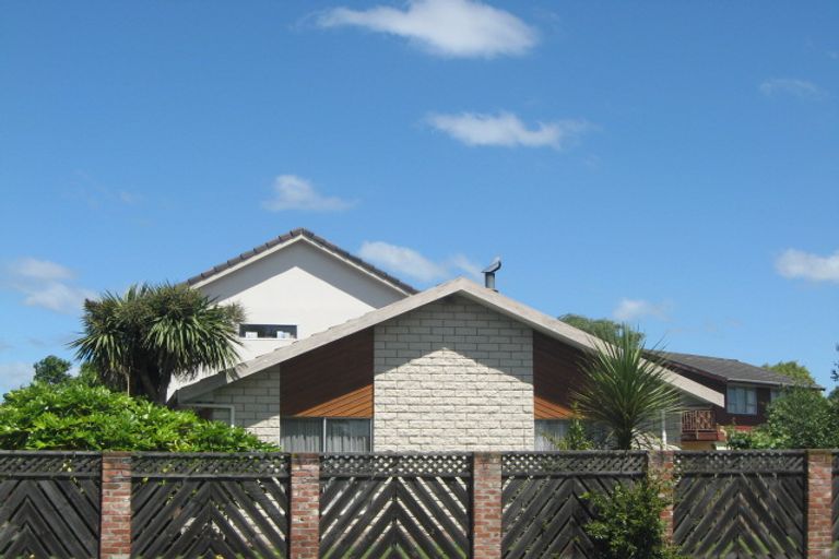 Photo of property in 39 Malabar Crescent, Broomfield, Christchurch, 8042