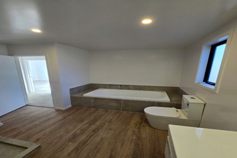 Photo of property in 6 Gards Place, Alexandra, 9320