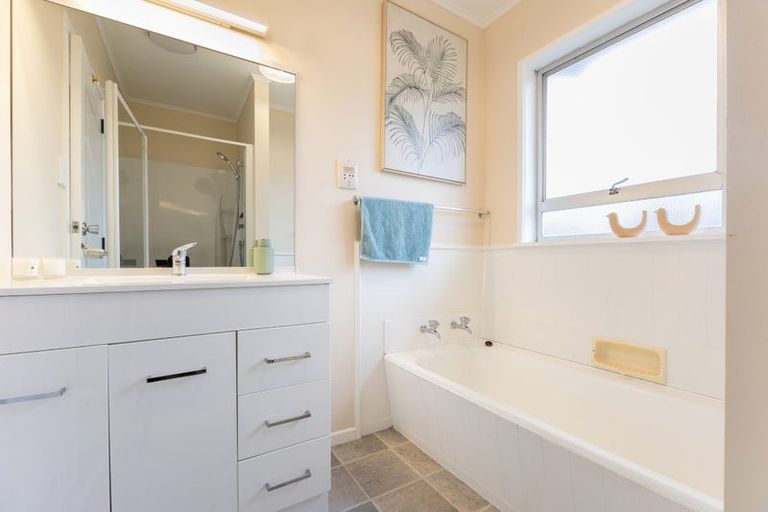 Photo of property in 9a Awatea Avenue, Paraparaumu, 5032