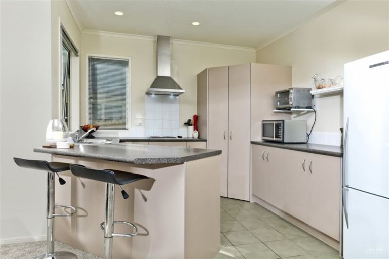 Photo of property in 27a Sapperton Drive, Henderson, Auckland, 0612