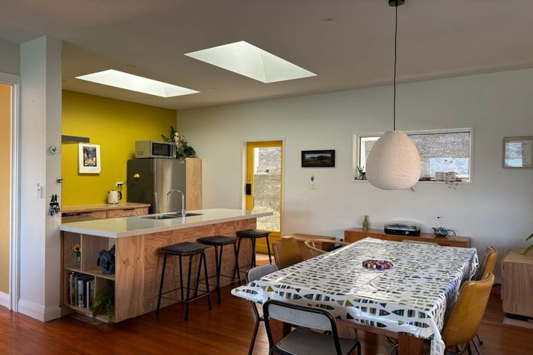 Photo of property in 8 Randolph Terrace, Lyttelton, 8082