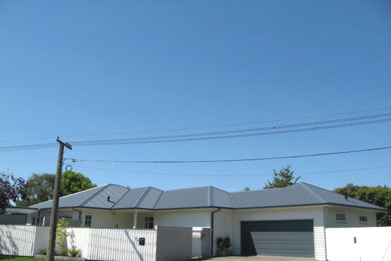 Photo of property in 74 Stapletons Road, Richmond, Christchurch, 8013