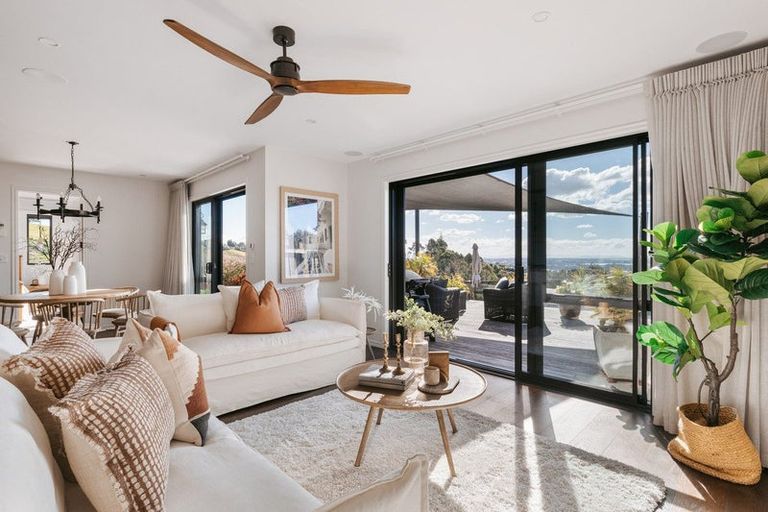 Photo of property in 29 Holcombrooke Lane, Welcome Bay, Tauranga, 3175