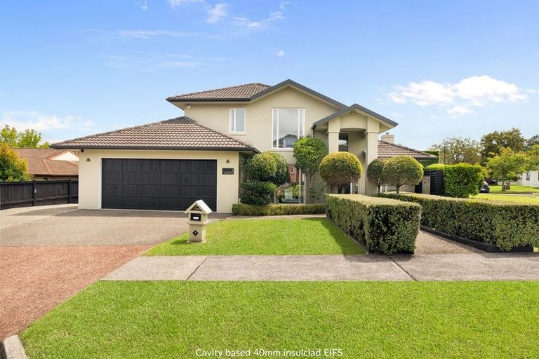 Photo of property in 1 Red Oak Place, Schnapper Rock, Auckland, 0632