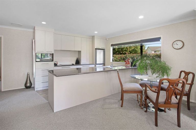 Photo of property in 8 Millbrook Drive, Waiuku, 2683