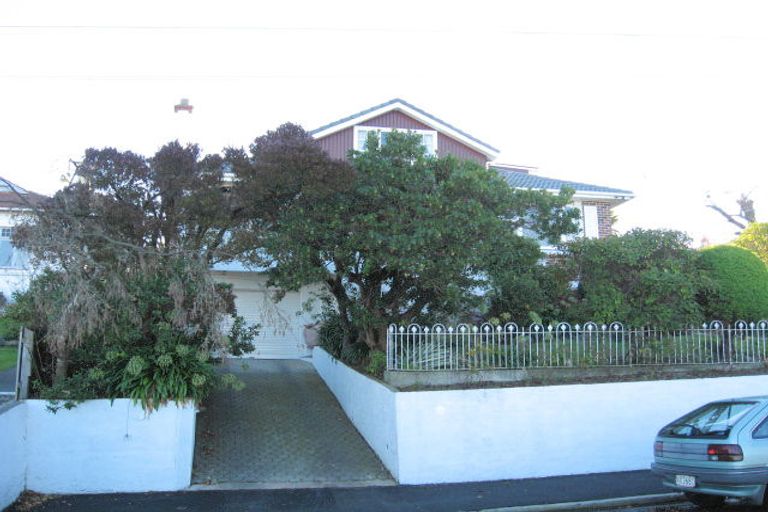Photo of property in 10 Neidpath Road, Mornington, Dunedin, 9011