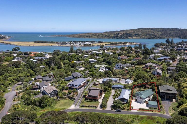 Photo of property in 13 Tutchen Avenue, Raglan, 3225