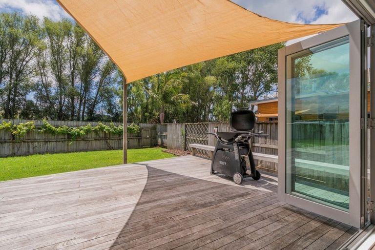 Photo of property in 35 Carina Way, Whitianga, 3510