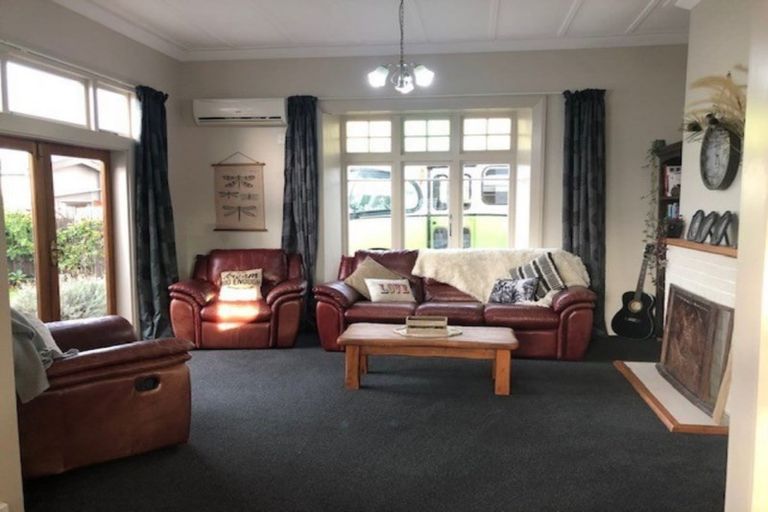 Photo of property in 44 Queen Street, Winton, 9720