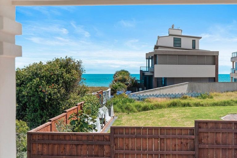 Photo of property in 6a Sunbrae Grove, Mount Maunganui, 3116