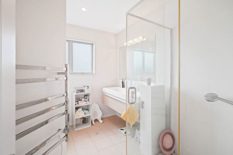 Photo of property in 24 Dinton Street, Russley, Christchurch, 8042