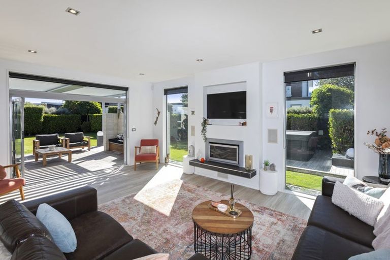 Photo of property in 101 Aston Drive, Waimairi Beach, Christchurch, 8083