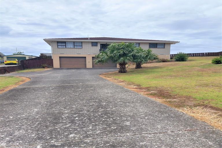 Photo of property in 2 Arohanui Street, Huntly, 3700