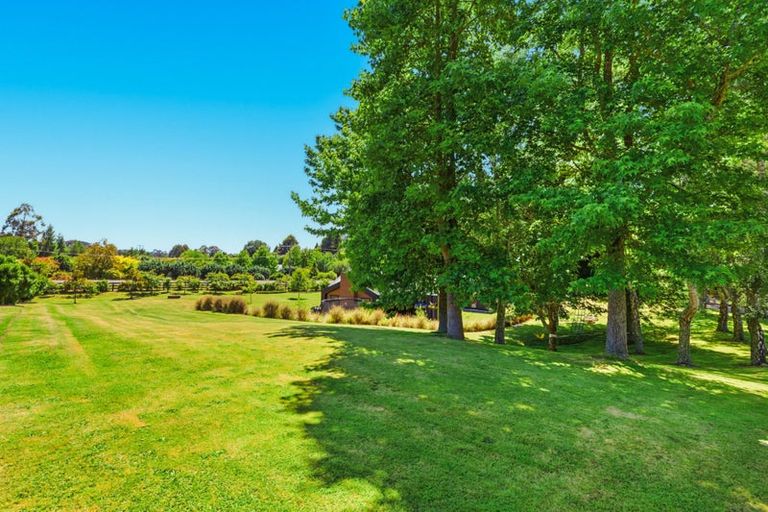 Photo of property in 139 Mapara Road, Acacia Bay, Taupo, 3385