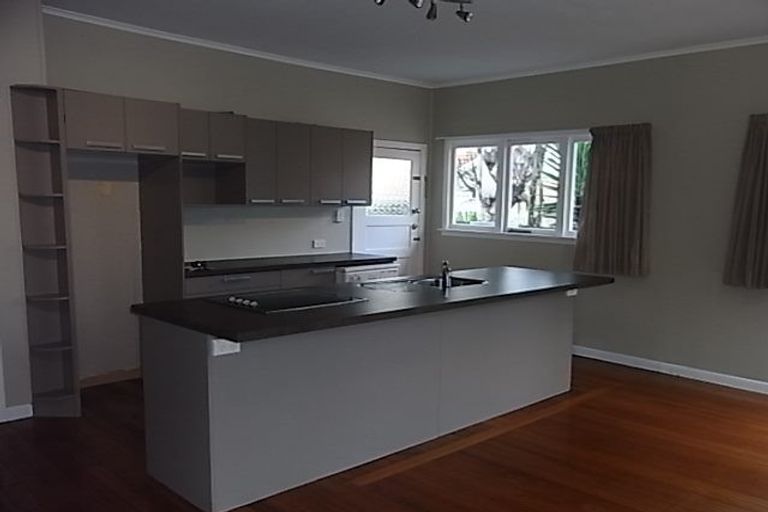 Photo of property in 6a Lunn Avenue, Mount Wellington, Auckland, 1072