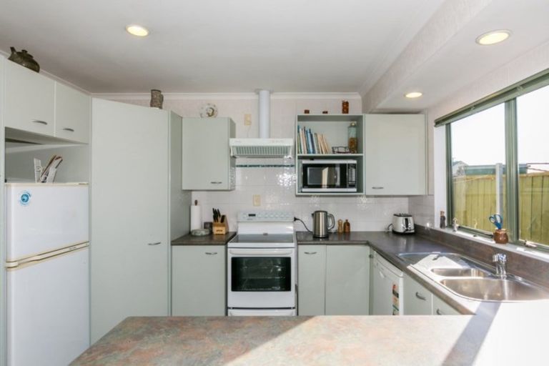 Photo of property in 2/166 Guppy Road, Taradale, Napier, 4112