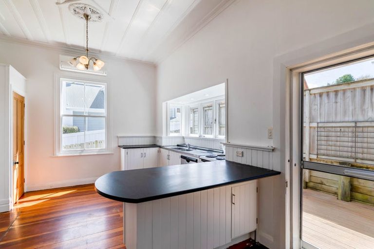 Photo of property in 63 Palmerston Road, Birkenhead, Auckland, 0626