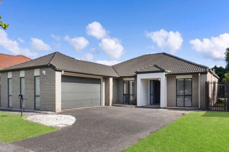 Photo of property in 12 Aclare Place, East Tamaki, Auckland, 2016