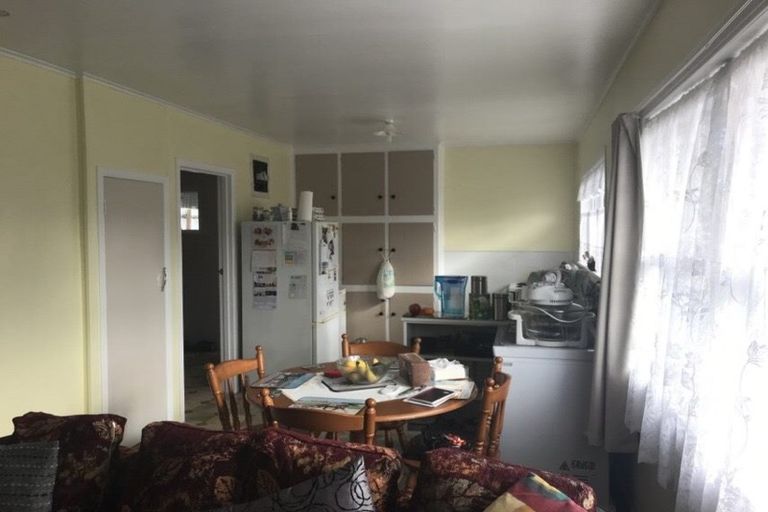 Photo of property in 2/20 Royston Street, Rosehill, Papakura, 2113