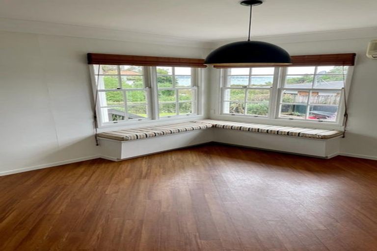 Photo of property in 12 Dowling Place, Pakuranga, Auckland, 2010