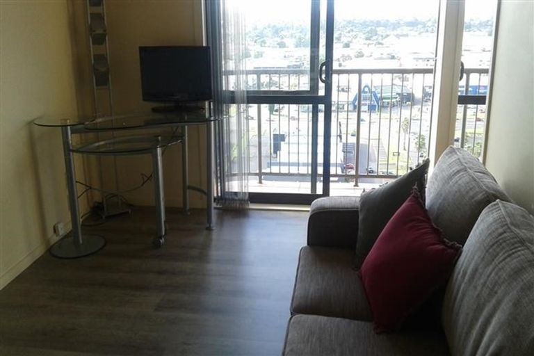 Photo of property in The Rennaissance, 15e/18 Ronwood Avenue, Manukau, Auckland, 2104