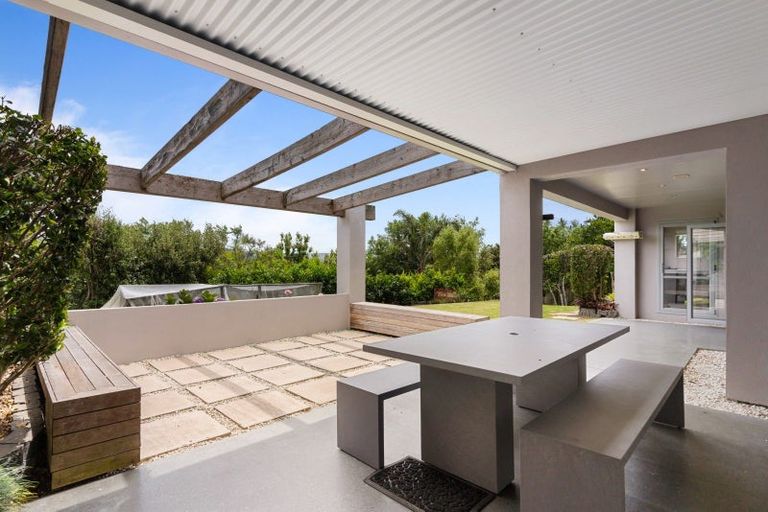 Photo of property in 114 Te Pamahue Drive, Whangamata, 3620