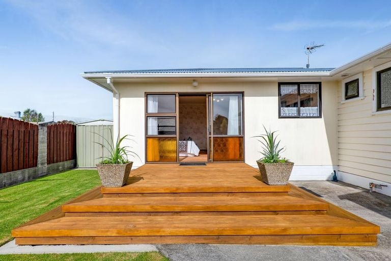Photo of property in 82 Blake Street, Waitara, 4320