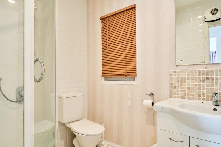 Photo of property in 55 Rona Street, Eastbourne, Lower Hutt, 5013