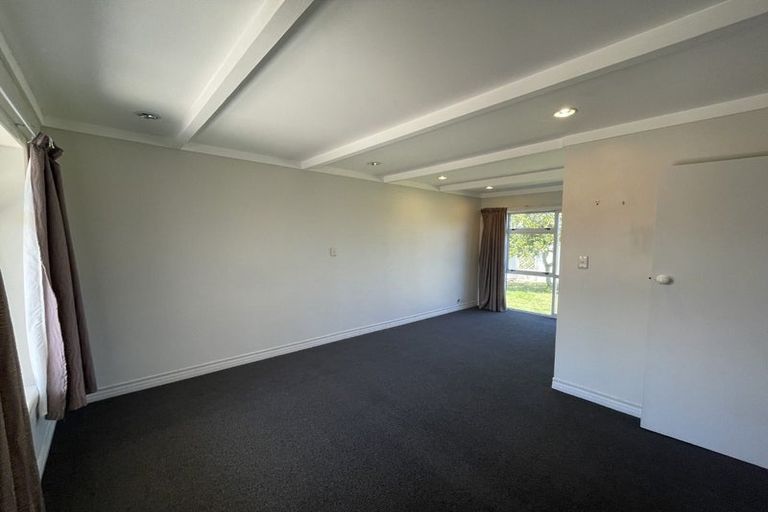 Photo of property in 296b Mangorei Road, Merrilands, New Plymouth, 4312
