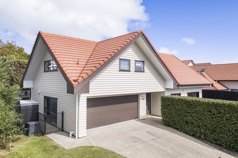 Photo of property in 1a Parkwood Crescent, Gulf Harbour, Whangaparaoa, 0930