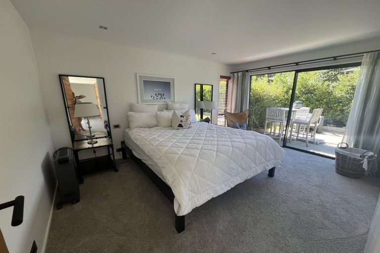 Photo of property in 1 Larkins Way, Arthurs Point, Queenstown, 9371