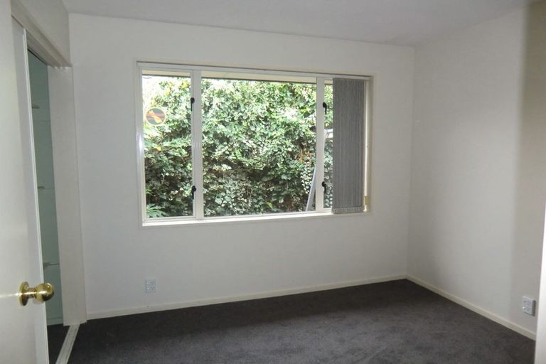 Photo of property in 4/30 Newnham Terrace, Upper Riccarton, Christchurch, 8041
