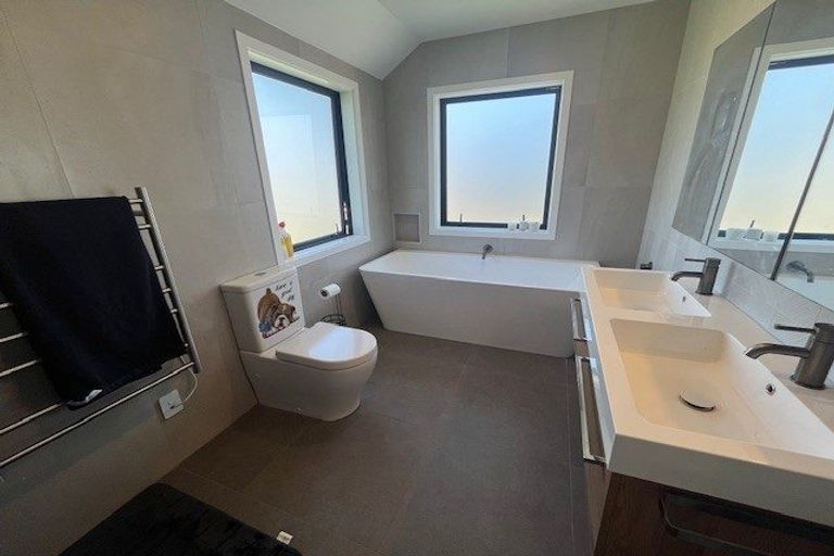 Photo of property in 4 Lark Lane, Whitford, 2571