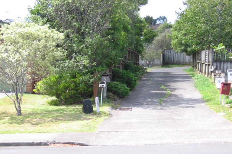 Photo of property in 2/5 Centorian Drive, Windsor Park, Auckland, 0632