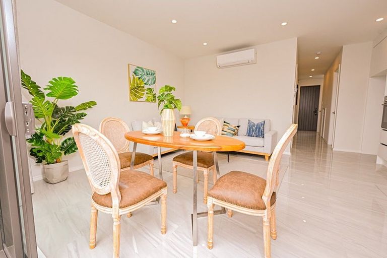 Photo of property in 89c Whitford Road, Botany Downs, 2014