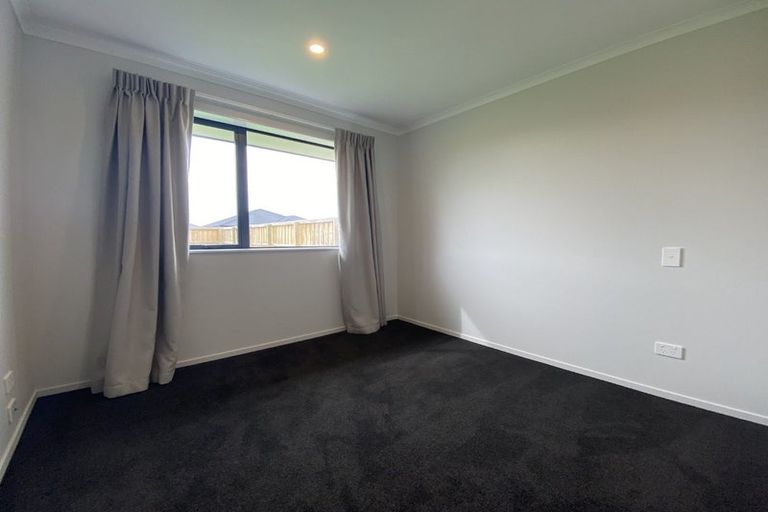 Photo of property in 6 Herridge Street, Woodend, 7691