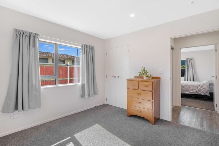 Photo of property in 80a Shakespeare Road, Waltham, Christchurch, 8023