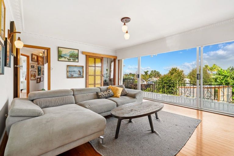 Photo of property in 17 Old Onerahi Road, Onerahi, Whangarei, 0110